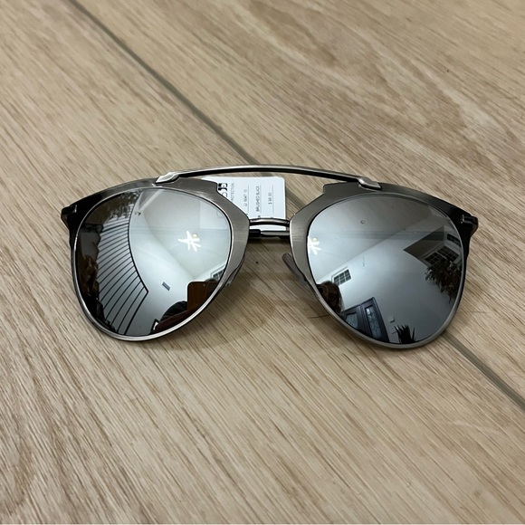 Joe's Jeans Accessories - Joe’s Reflective Aviator Sunglasses JJ 6047 10 Brushed Black